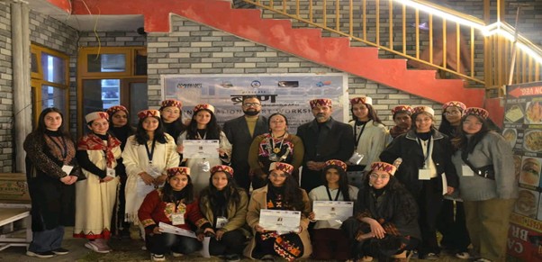 Bran-Jharokha: Sanskriti ke Rangon Ka, An     International Art Workshop