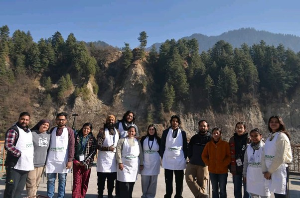Bran-Jharokha: Sanskriti ke Rangon Ka, An     International Art Workshop